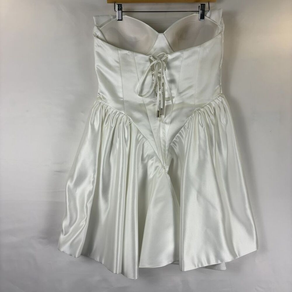 Rosie Etienne Elegant White Strapless Valentina Dress - Picture 6 of 7